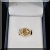 J05. Denison University 10K gold class ring. 